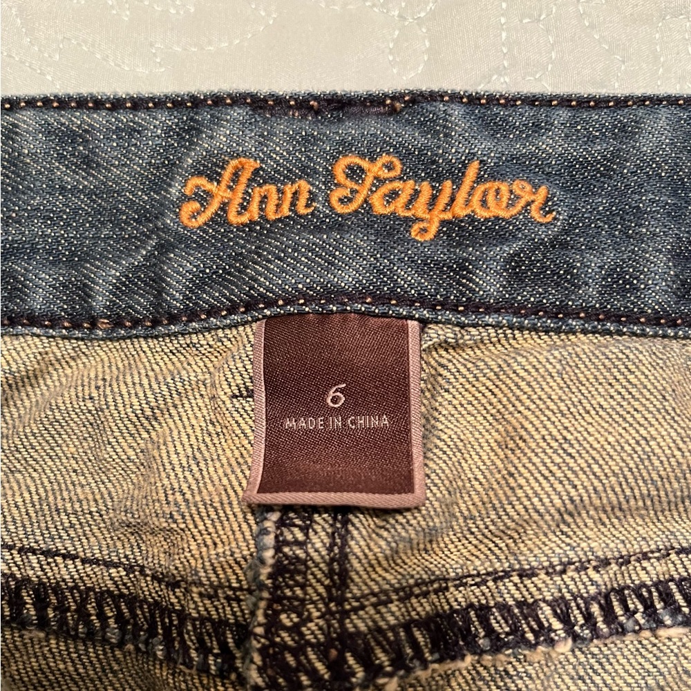 Ann Taylor Denim Skirt Size 6 - Picture 8 of 11